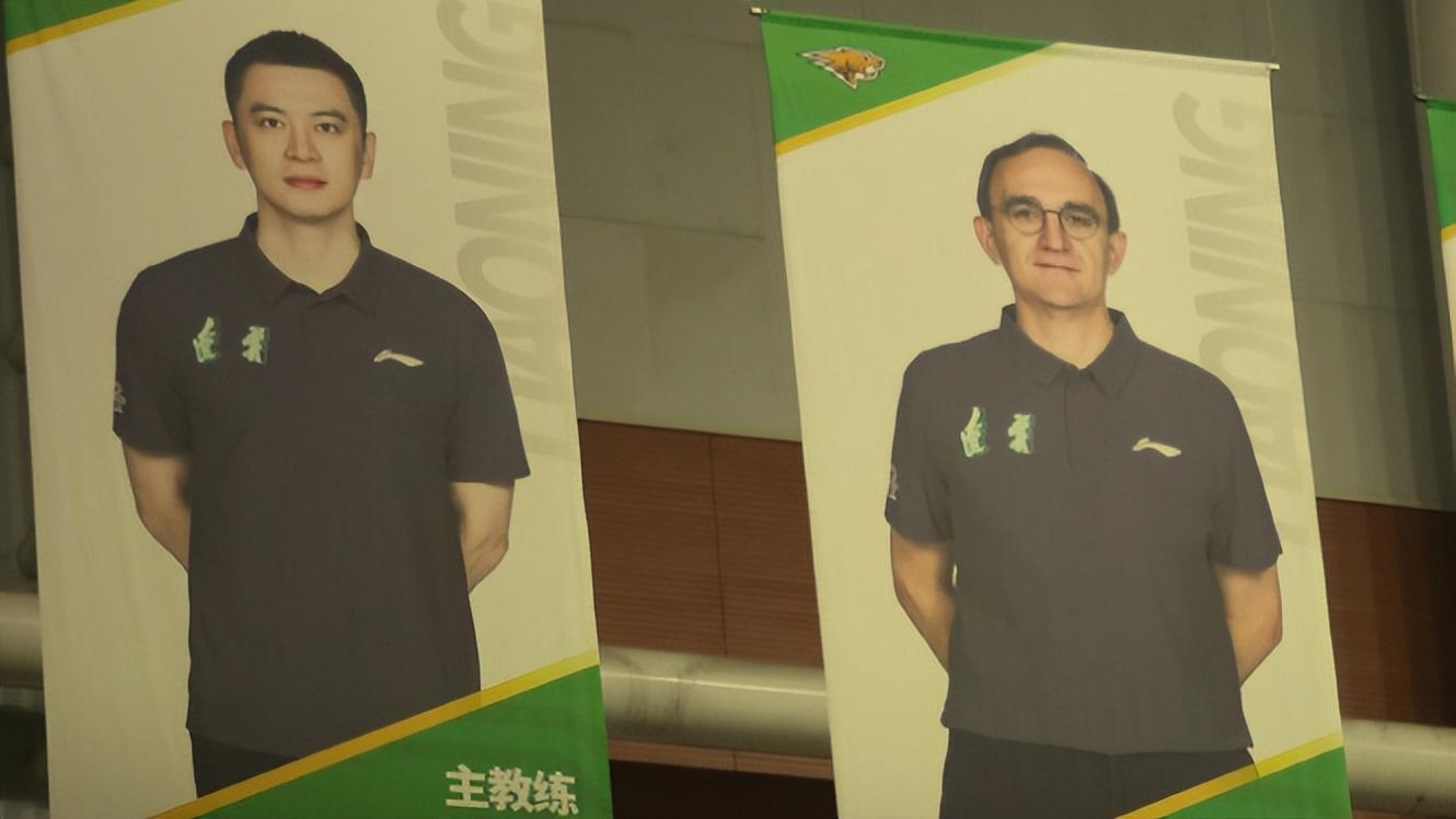 开云-辽篮9点官宣PK福建!球迷向俱乐部提要求,杨鸣取代小刘总可行吗